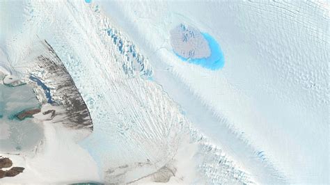 antarctica temperature in winter